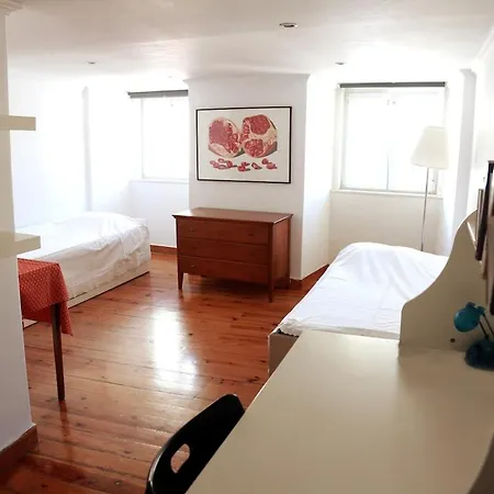 Amazing In Alfama With River View Lisbon